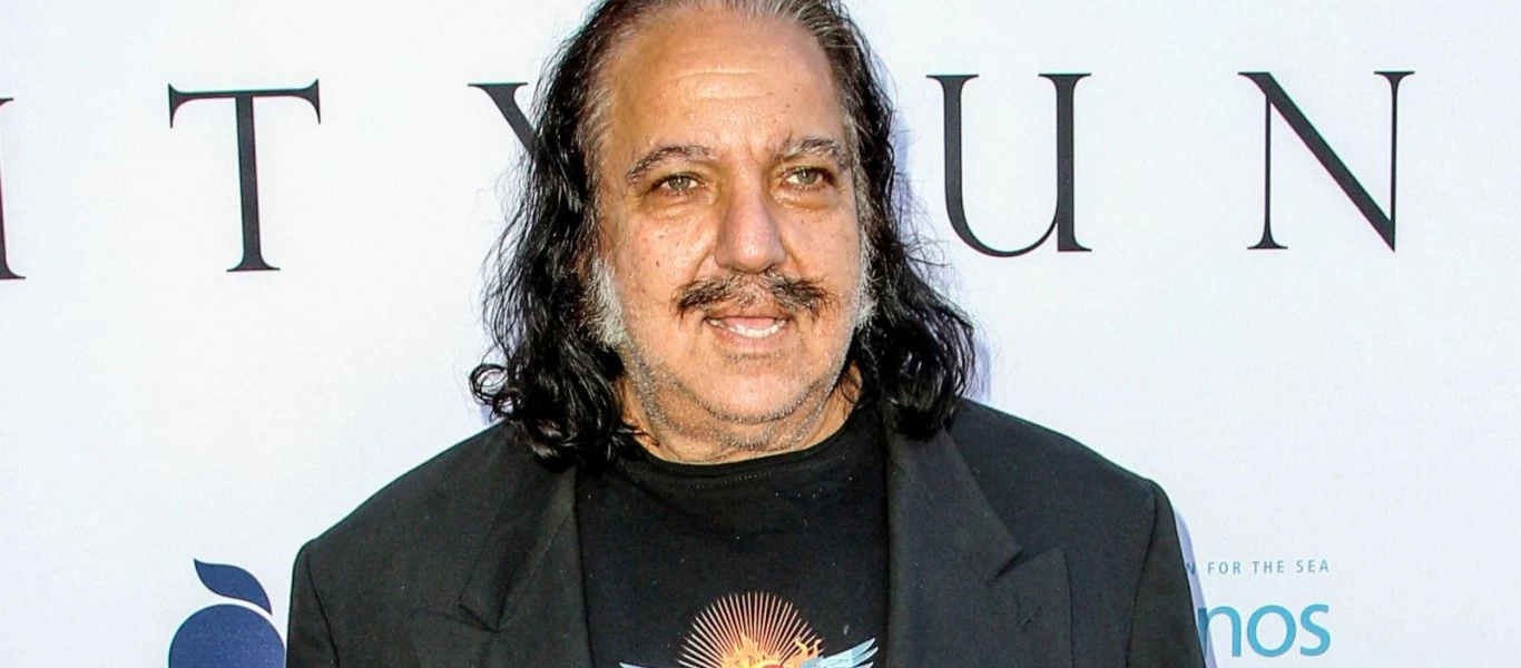 Πρωταγωνιστής ερωτικών ταινιών κατηγορείται ότι... κακοποίησε σεξουαλικά τρεις γυναίκες! (βίντεο)